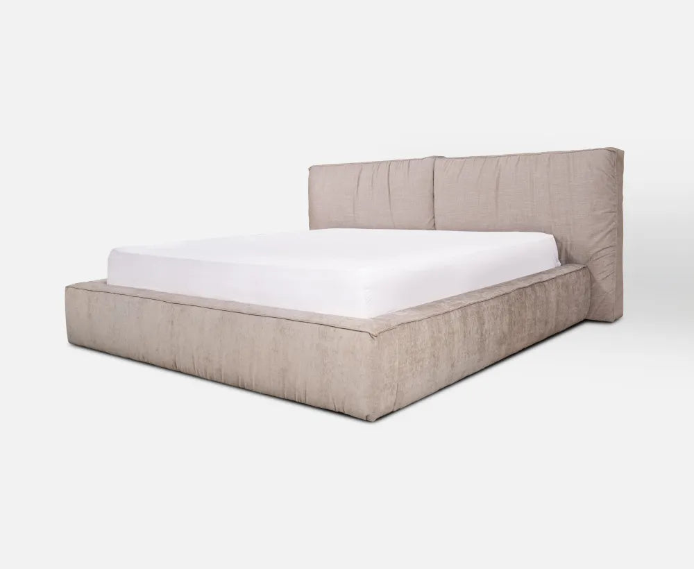 Hapton Bed
