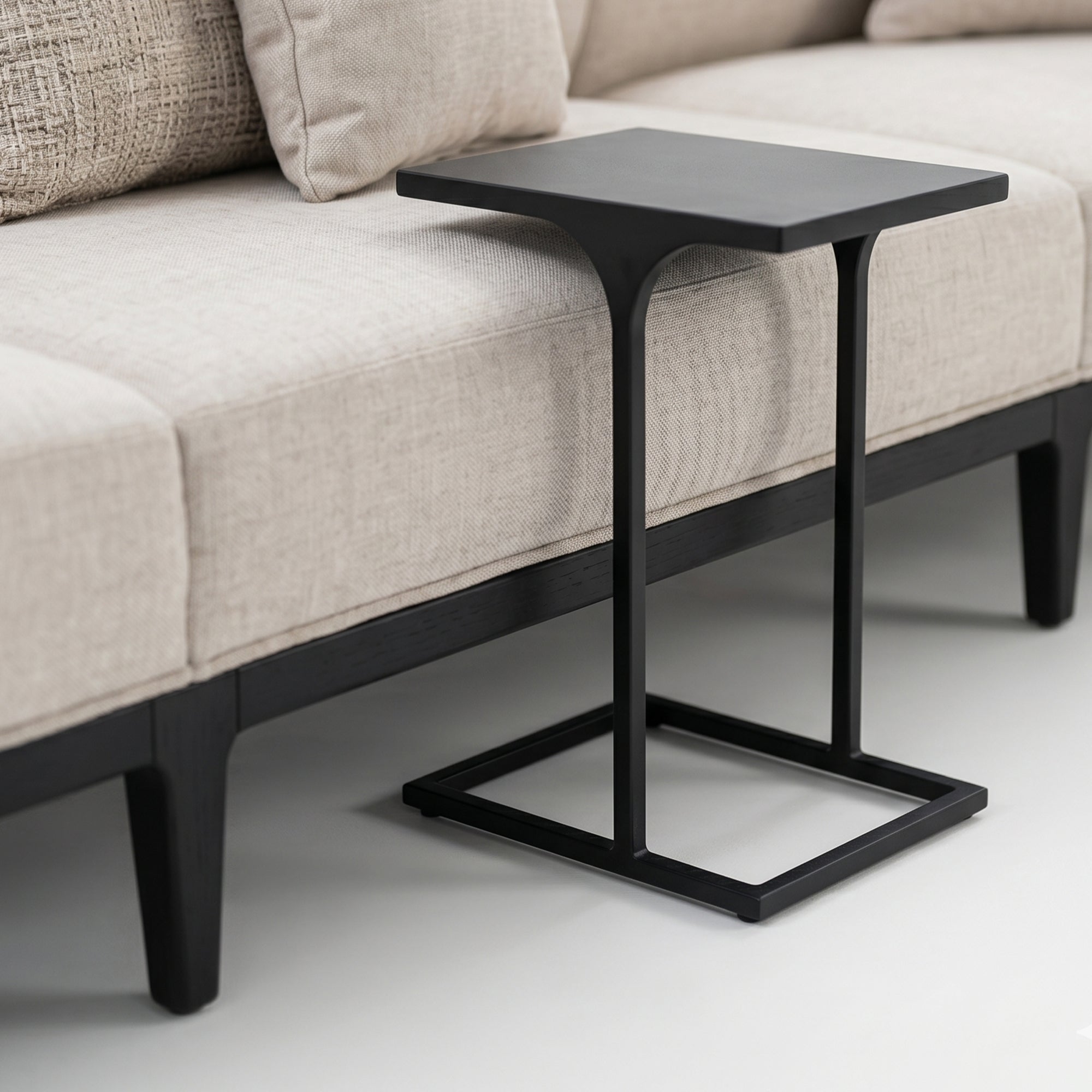 QAMAR L-SHAPE SOFA